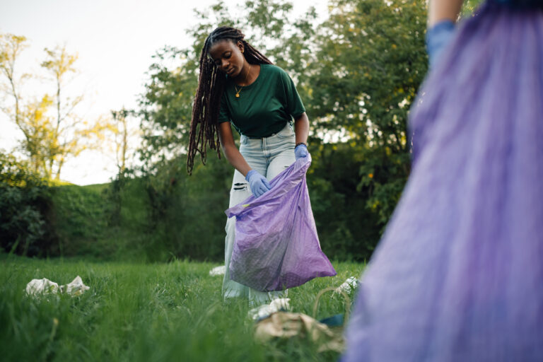 Do's and Don'ts of Trash Can Etiquette: Proper Waste Disposal Practices in Athens-Clarke County